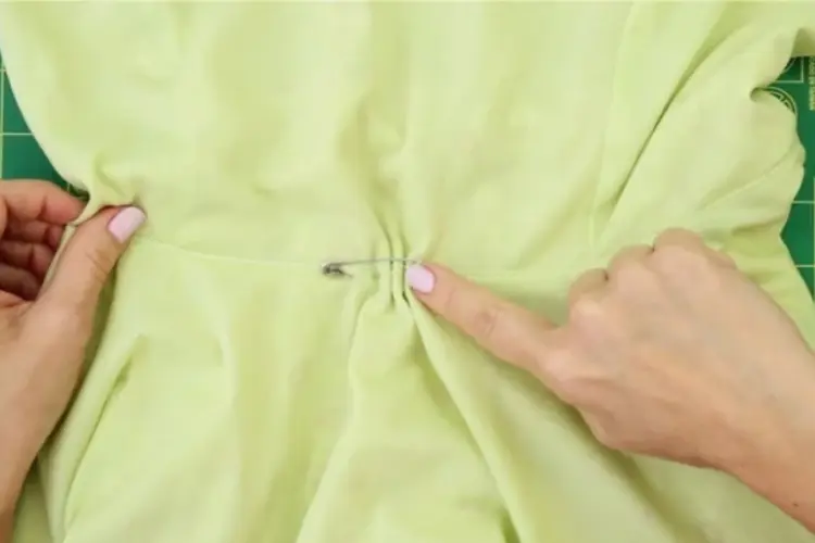 Shorten a Dress Without Sewing Using Safety Pins